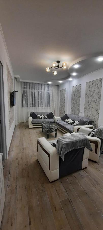 Lilia Apartment Batumi Exterior photo